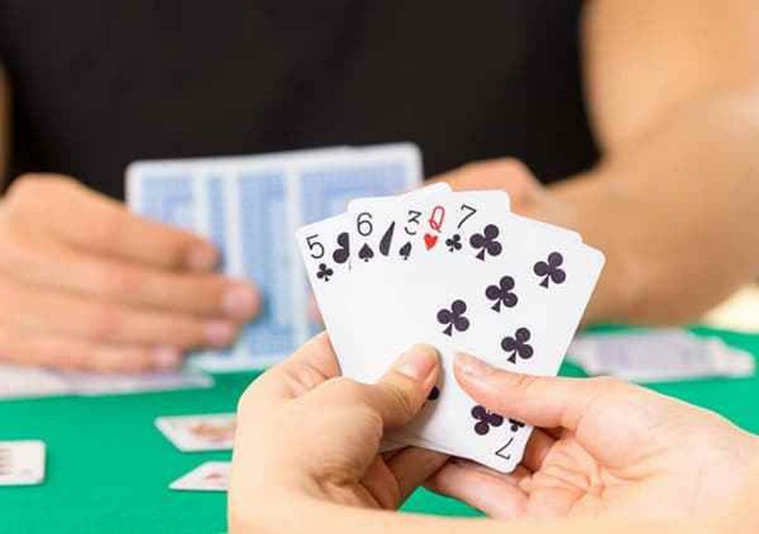 Cách chơi tiến lên với quy luật đơn giản 