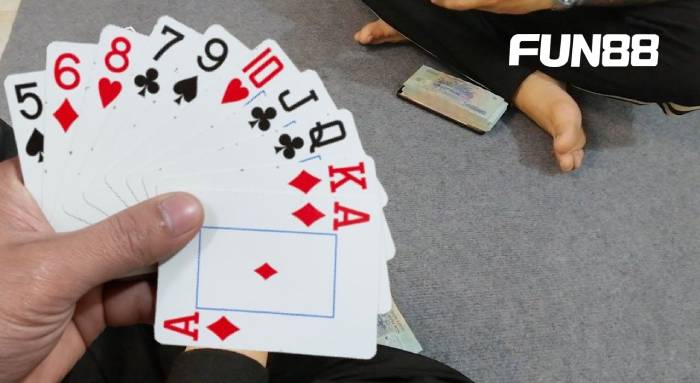 Xếp bài hiệu quả khi chơi sâm lốc

