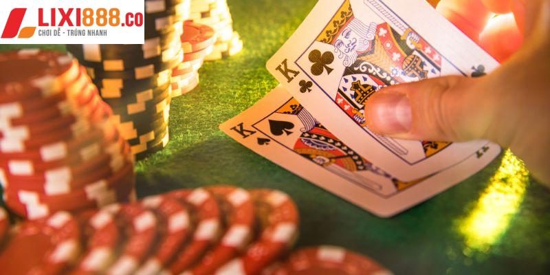 Các tay bài trong game xì tố online bạn cần biết