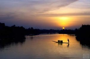 Bài thơ hay viết về con sông quê hương