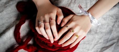 Thương hiệu trang sức thiết kế theo yêu cầu nổi tiếng, được yêu thích nhất