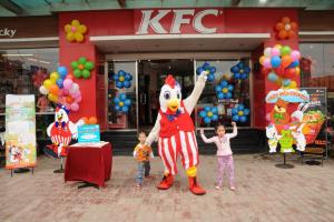 Cửa hàng KFC có view đẹp nhất tại Hà Nội