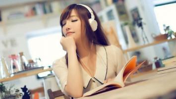 Bài hát tiếng Việt chuyển sang tiếng Anh cực hay