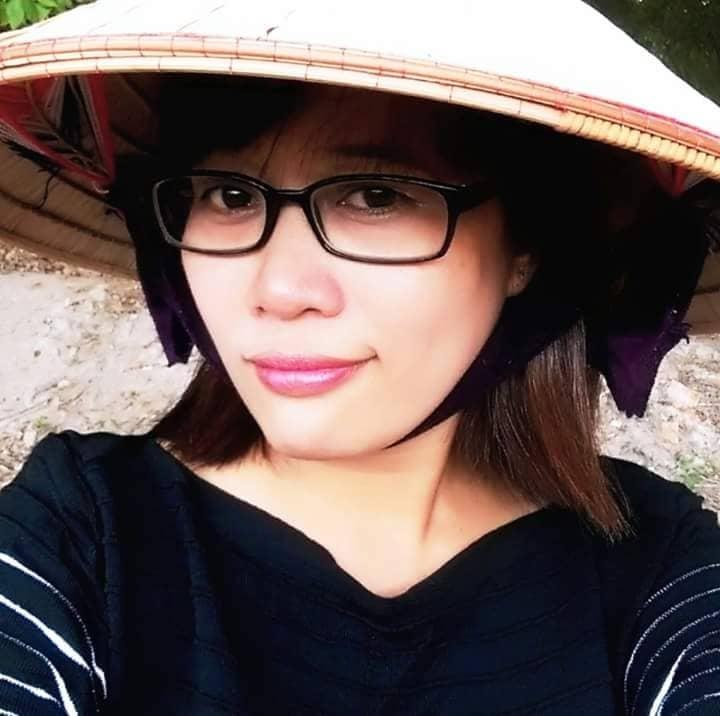 Ảnh chân dung nhà thơ Dạ Quỳnh
