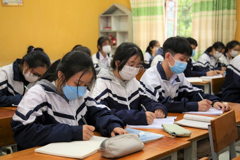 Bài văn viết về cách thể hiện bản thân trong môi trường học đường số 6