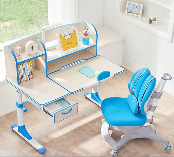 Bàn học chống gù tại VODOTO