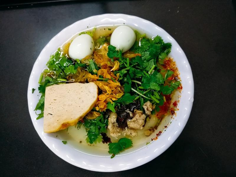 Bánh Đúc Nóng Ngõ Viện Máy