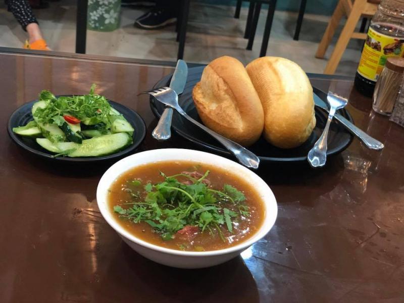 Bánh mì Chính Hạnh