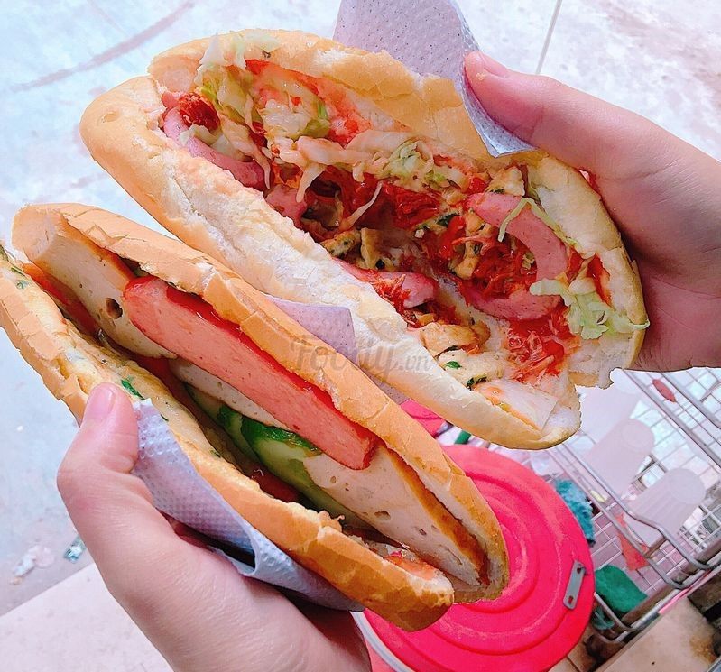 Bánh mì Cô Thu