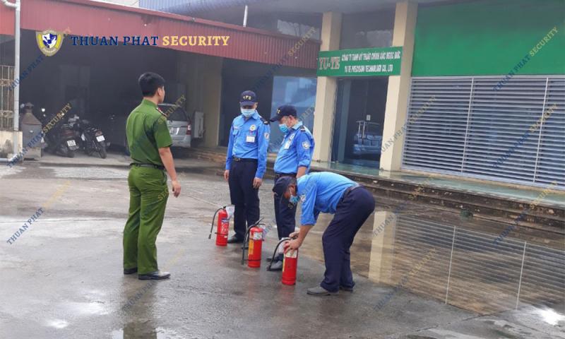 Bảo vệ Thuận Phát