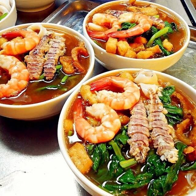 Bún Thái hải sản - Bún Thái Hải Sản Long Thủy