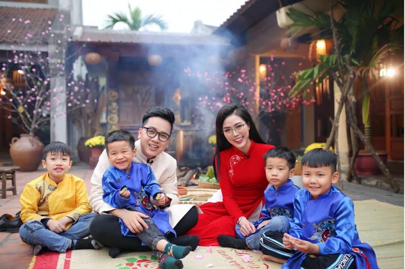 Đầm ấm bữa cơm chiều cuối năm