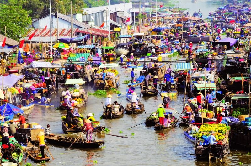 Chợ nổi Cái Răng (Cần Thơ)
