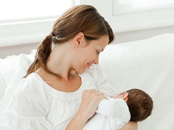 Phụ nữ cho con bú nên thận trọng khi sử dụng sản phẩm