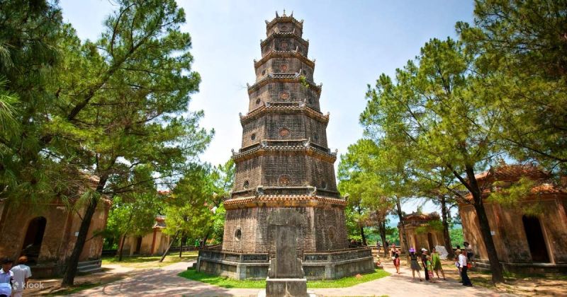 Lỡ thương rồi, Huế ơi!