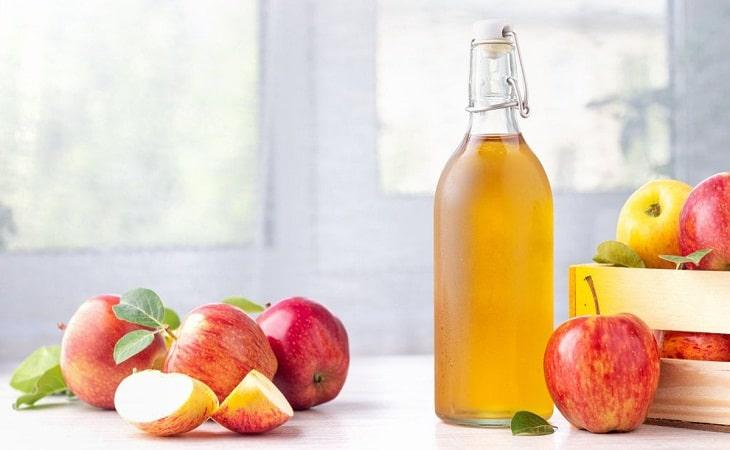 Trị mụn thịt bằng giấm táo