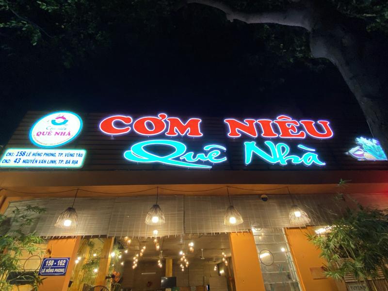Cơm Niêu Quê Nhà