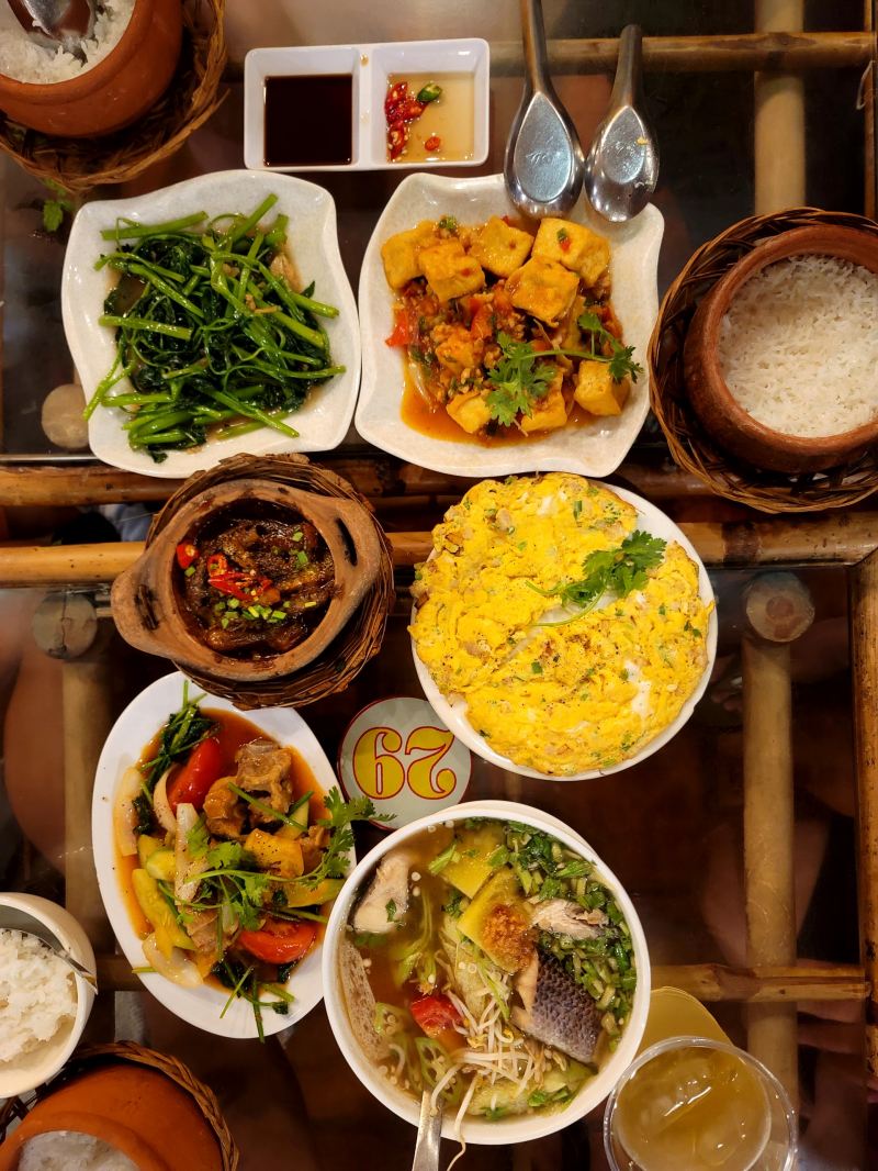 Cơm Niêu Quê Nhà
