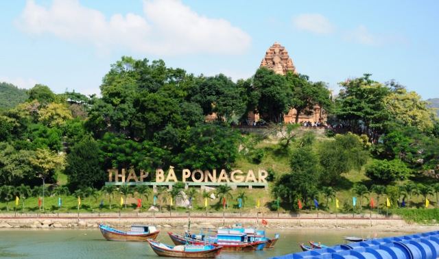 Công ty Du lịch Bốn Mùa