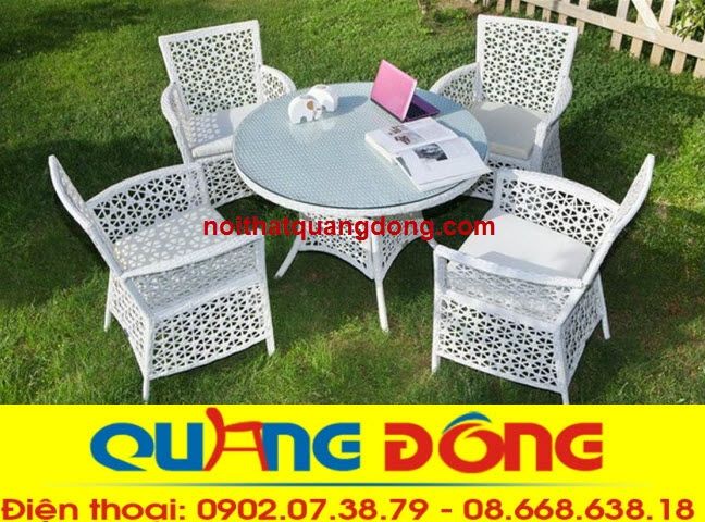 Bàn ghế Quang Đông
