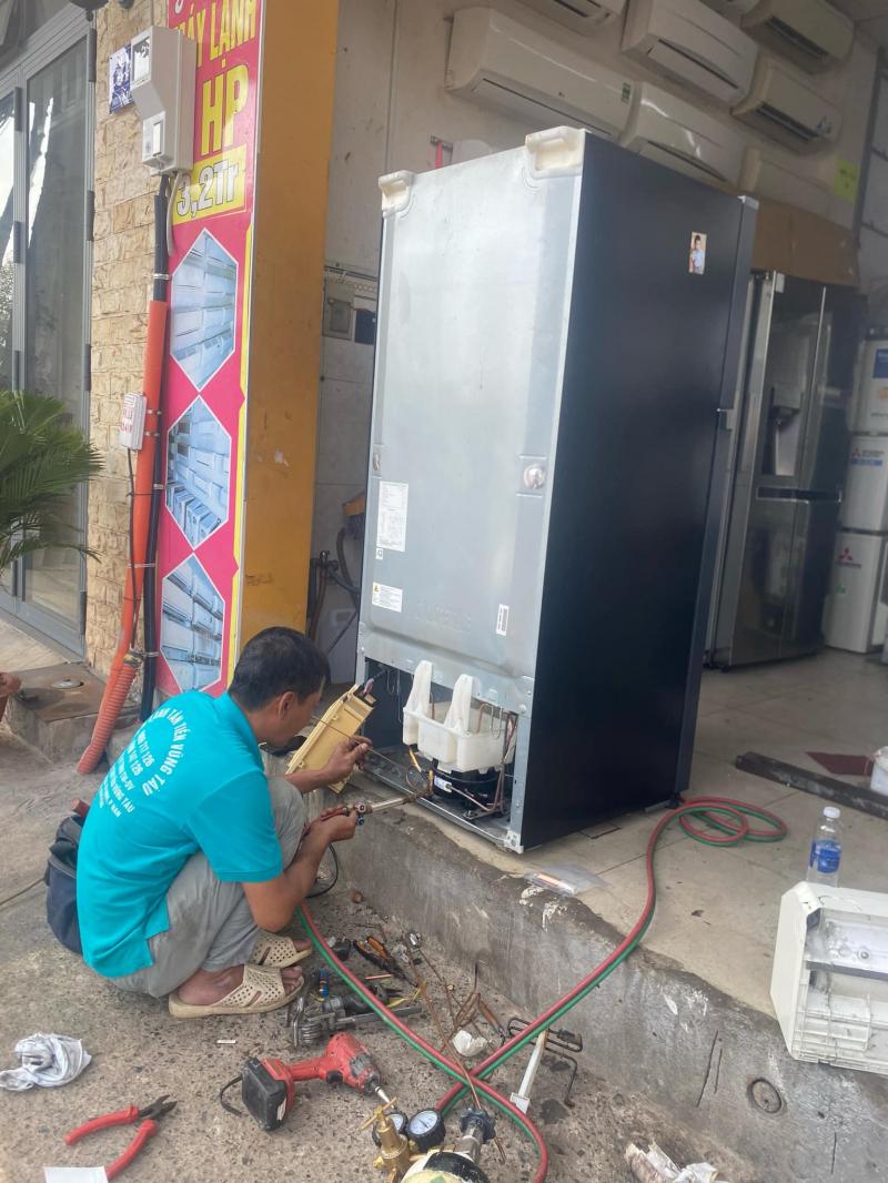 Công ty TNHH – Thương mại Dịch vụ Điện lạnh Tân Tiến