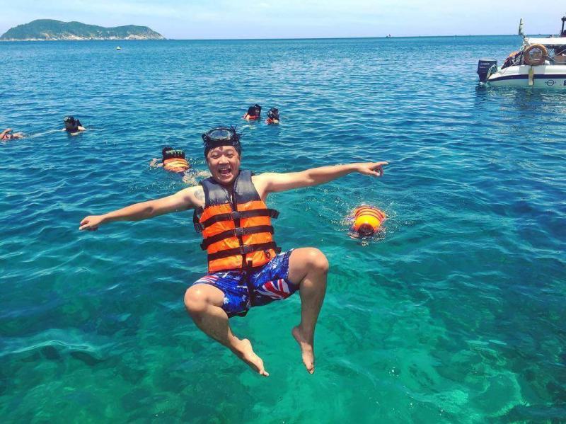 Lặn biển ngắm san hô