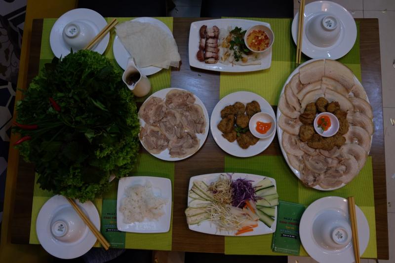 Ẩm Thực Hoàng Tín