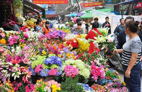 Chợ hoa Quảng Bá