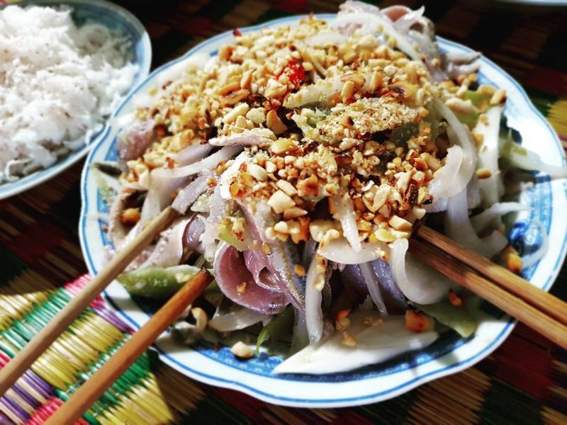 Gỏi cá trích