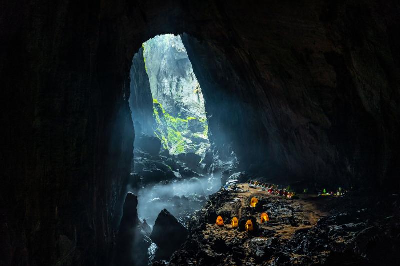 Bãi cắm trại tại hang Sơn Đoòng