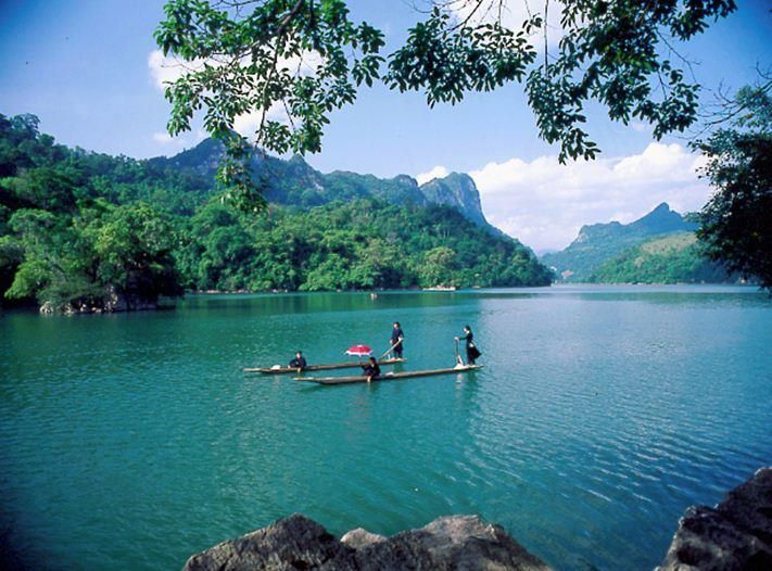 Hồ Bà Bể
