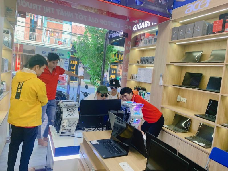 Hòa Bình Computer
