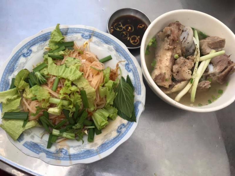 Hủ tiếu cô Liên