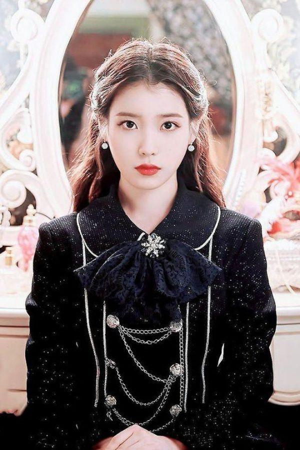 IU