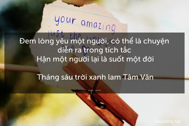 Tháng sáu trời xanh lam - Tâm Văn