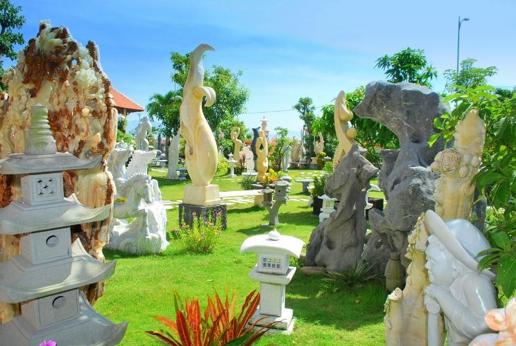 Các tác phẩm nghệ thuật được chế tác từ đá