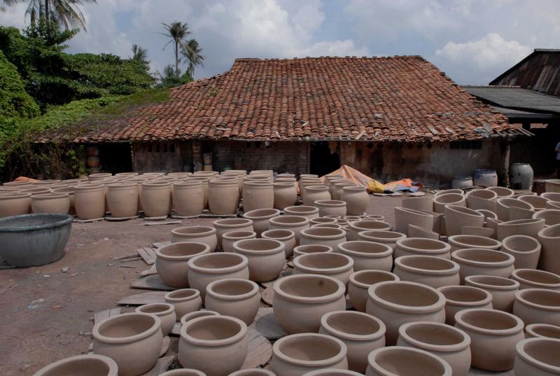 Làng nghề gốm sứ Lái Thiêu