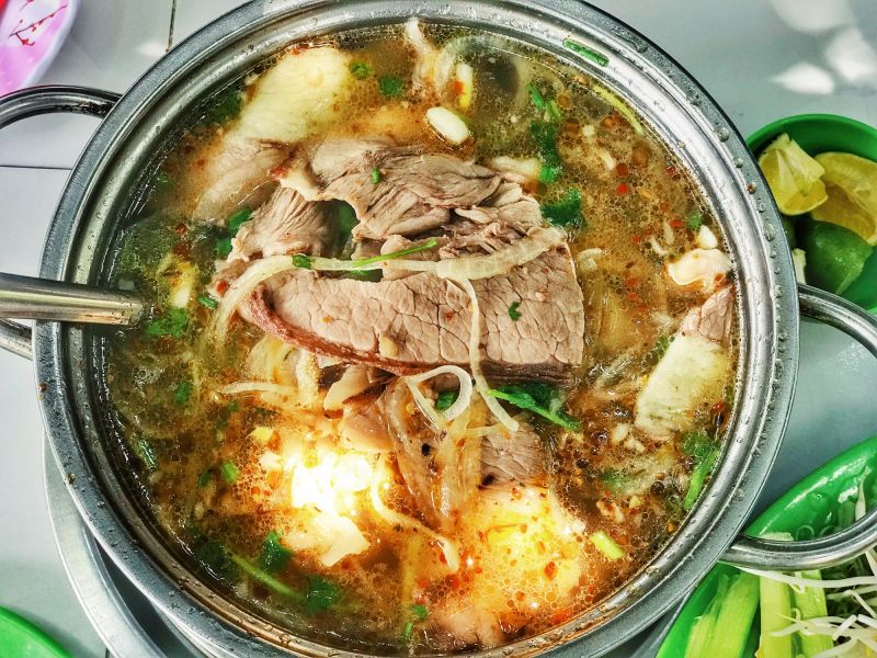 Lẩu Bò Giáo Toàn