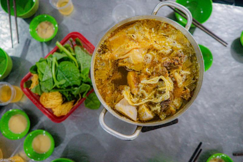 Lẩu Bò Nghĩa Địa