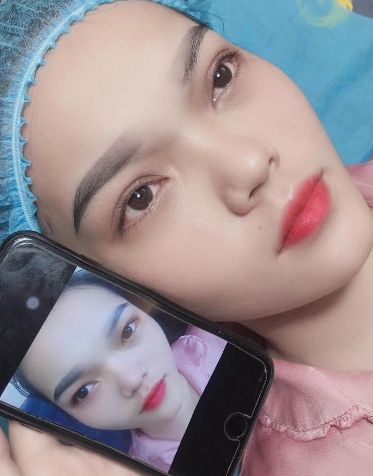 Dịch vụ phun môi ở Lavenia Vinh