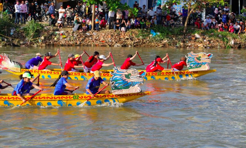 Lễ hội đua thuyền