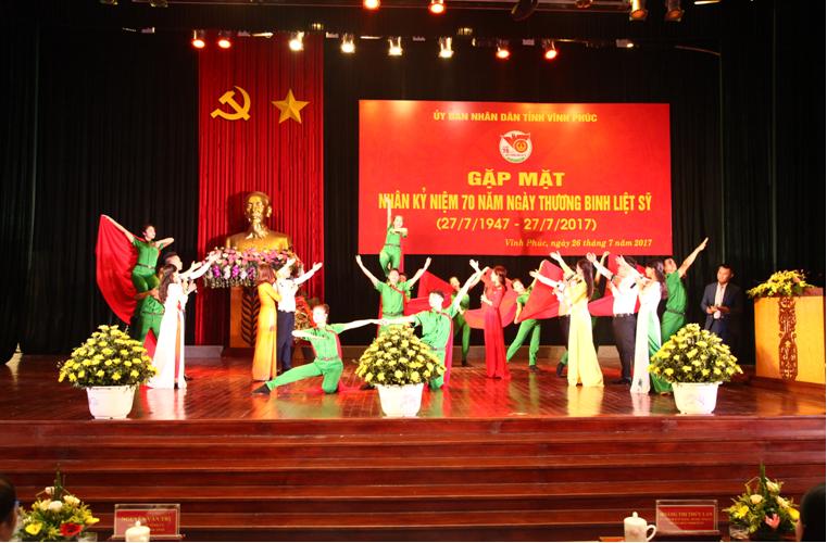 Lời dẫn chương trình văn nghệ 27/7 hay và ý nghĩa nhất