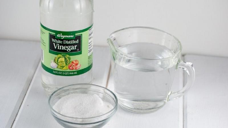 Sử dụng giấm trắng để trị chảy máu cam tại nhà