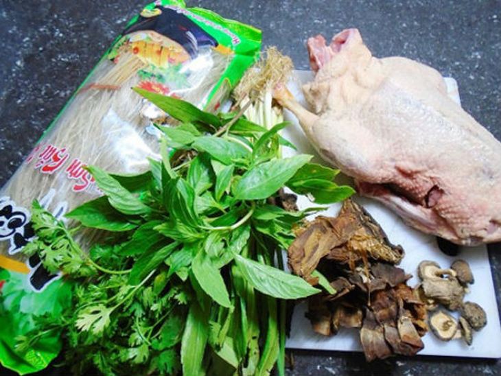 Miến măng vịt