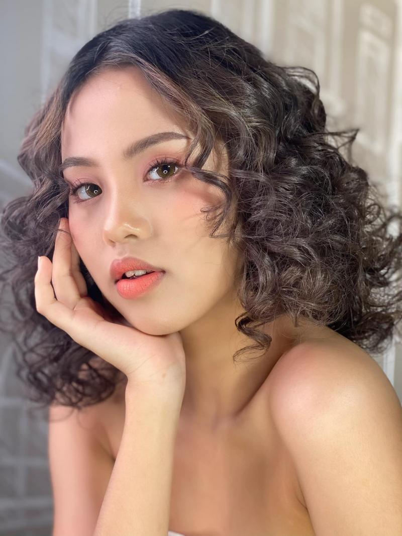 Moon Nguyen Makeup Academy
