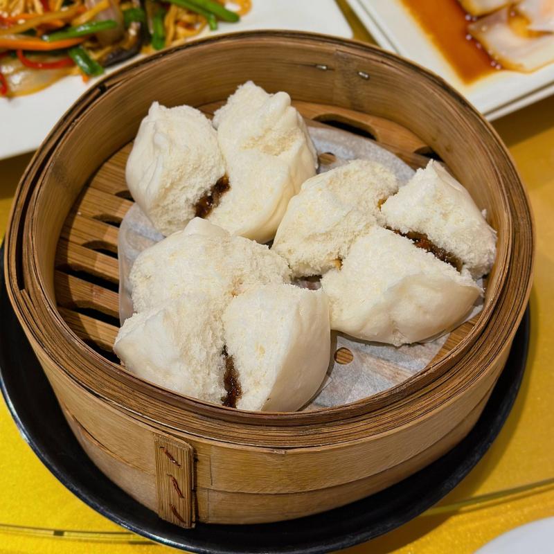 Nhà Hàng Vạn Hỷ