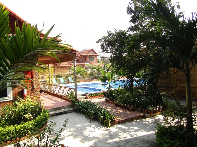 Ninh Binh Mountain Side Homestay & Cafe