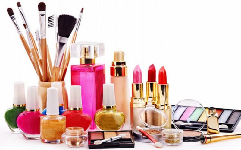 Phthalate là loại hóa chất công nghiệp được dùng để ổn định màu sắc và hương thơm