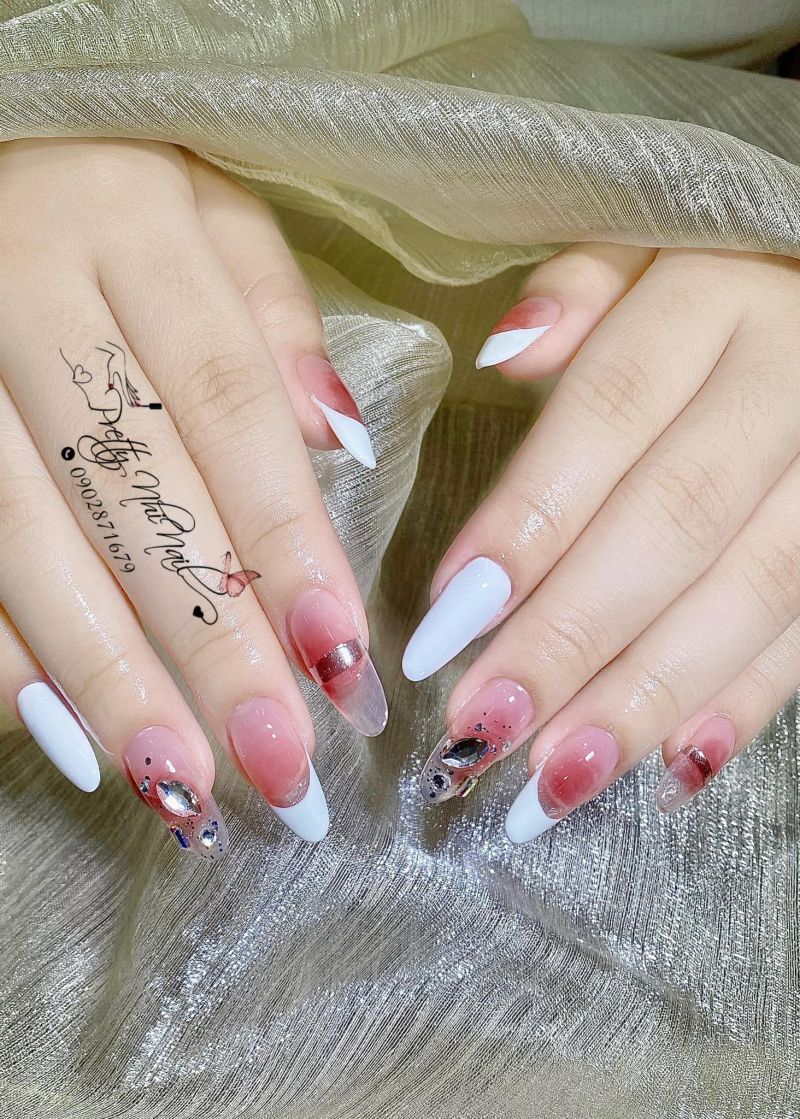 Pretty Nhi Nail