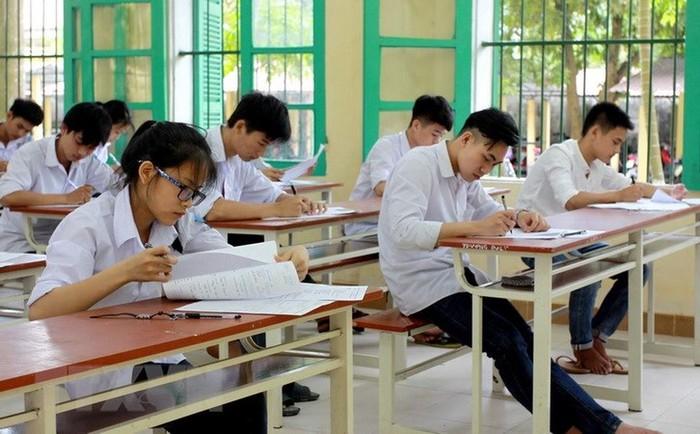 Thi theo hình thức tự luận đối với môn Ngữ văn